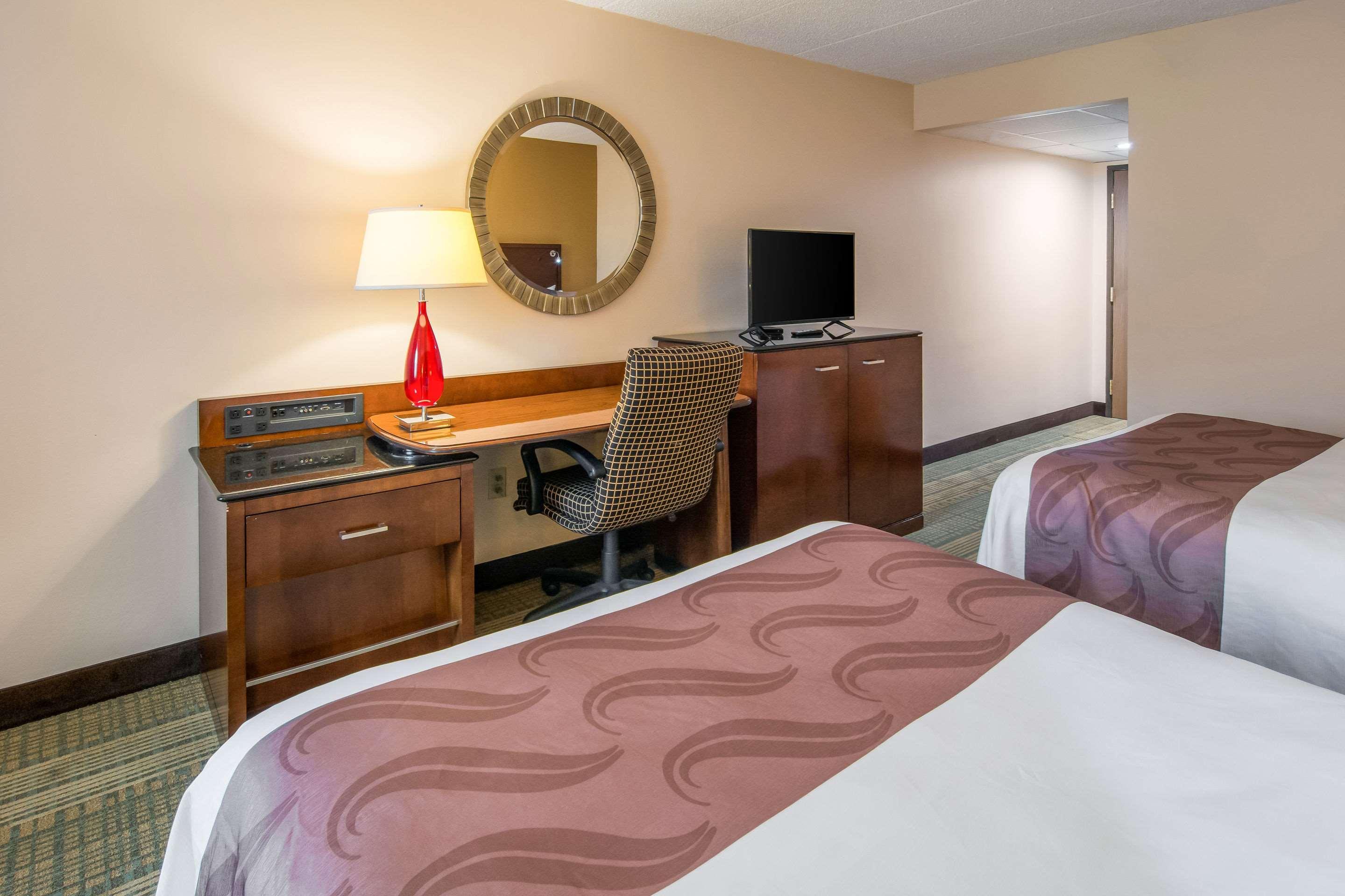 Virginia Quality Inn & Suites מראה חיצוני תמונה